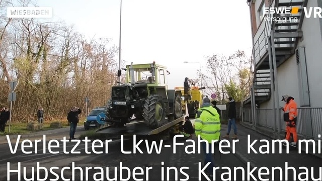 Traktorunfall während Demo in Wiesbaden