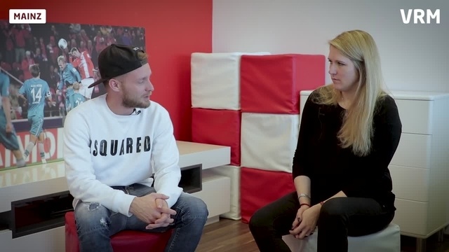 Wortpiratin rot-weiß: Interview mit Daniel Brosinski
