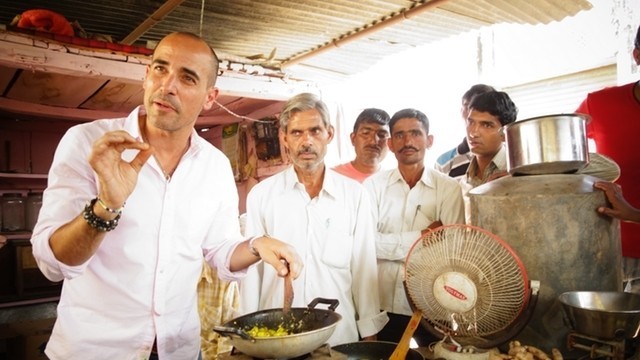 Dumpukht Badin Jaan – Gefüllte Aubergine