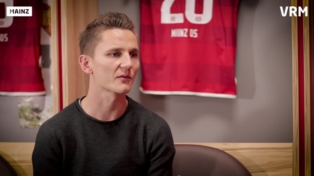 Wortpiratin rot-weiß: Der Capitano im Gespräch