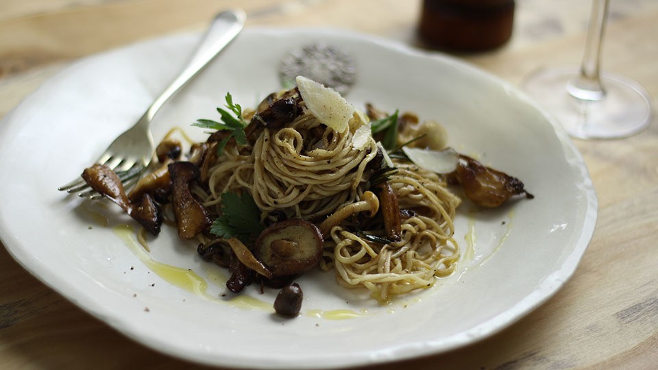 Balsamico Linguine mit Pilzen