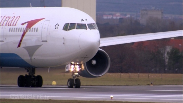 Mit der Boeing 777 von Wien nach Tokio