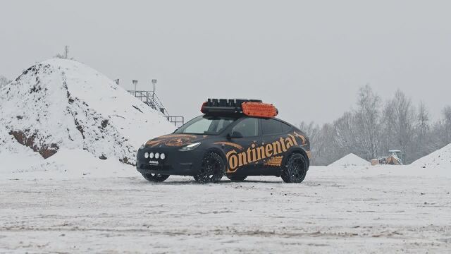 Tesla Model Y with off-road tuning by Delta4x4!