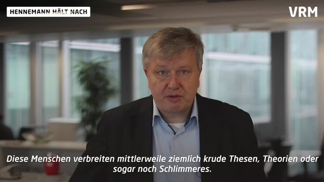 Hennemann hält nach: Verschwörungstheoretiker