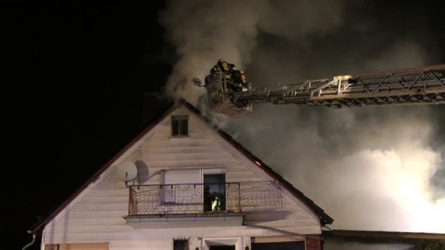 80 Feuerwehrleute löschen Brand in Bischoffen