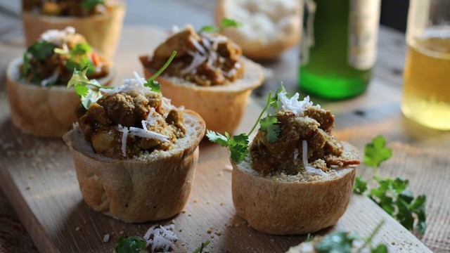 Chicken Korma Bunny Chows