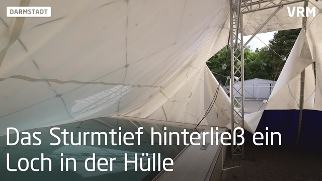 Darmstadt: Sturmtief Mortimer beschädigt Traglufthall