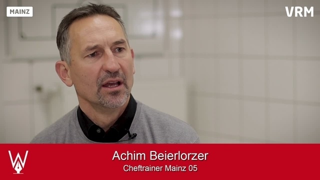 Wortpiratin rot-weiß: Achim Beierlorzer im Interview