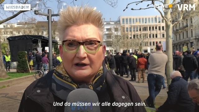 Wiesbaden: Taxistreik auf dem Kranzplatz