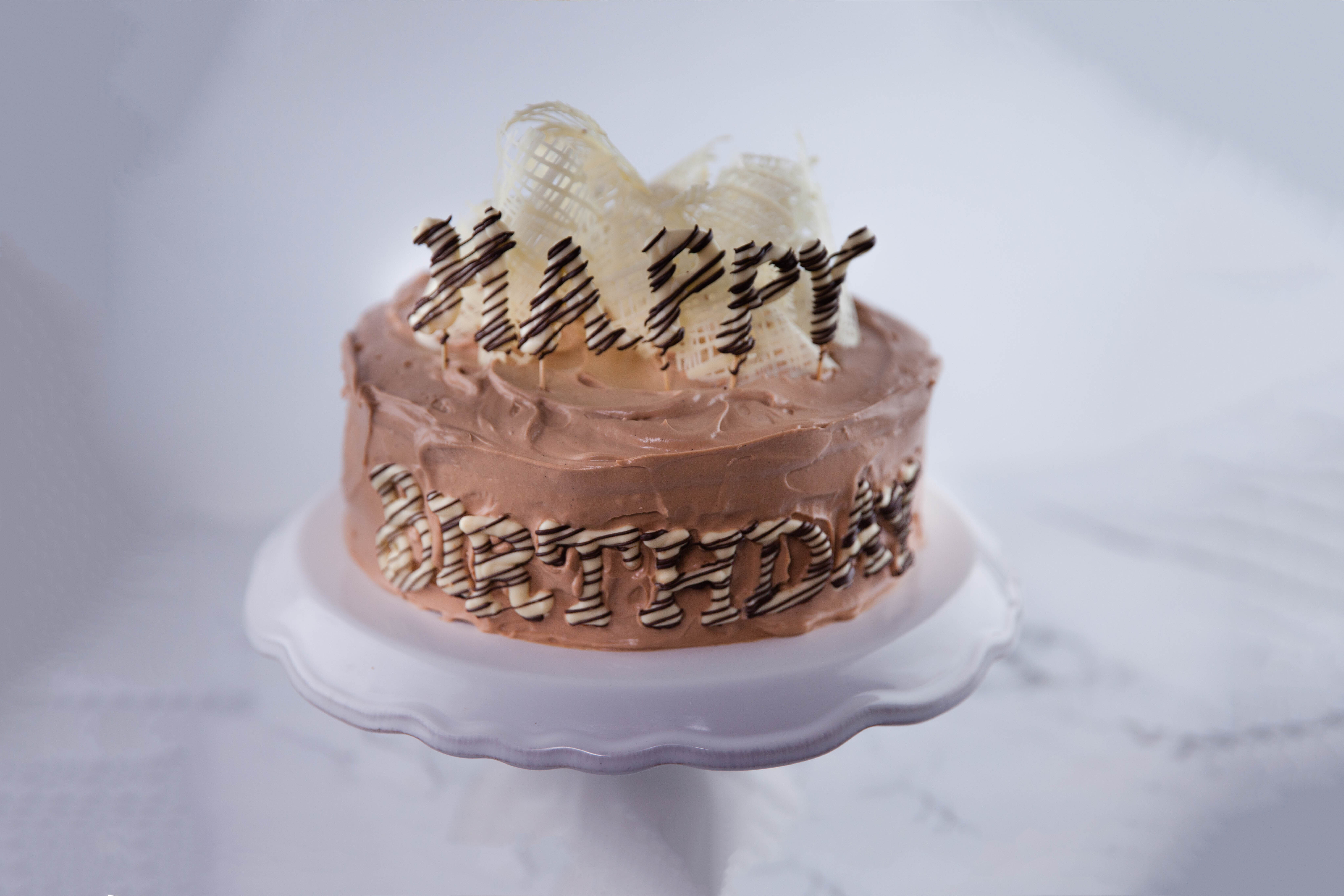 Schokoladen-Geburtstagskuchen | bongusto.de