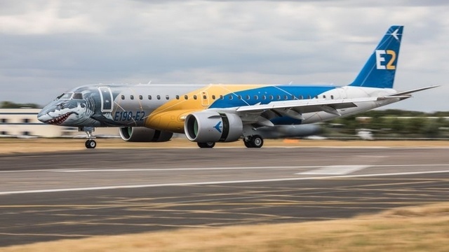 An Bord der Embraer E190-E2