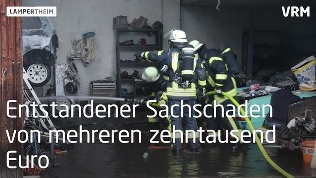 Brand einer Lagerhalle in Lampertheim