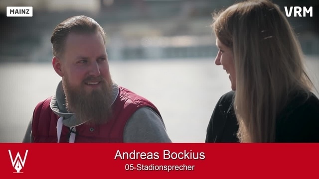 Wortpiratin rot weiß: Mara Pfeiffer und Andreas Bockius