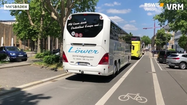 Busreiseveranstalter demonstrieren in Wiesbaden
