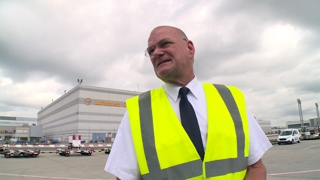 Ein Kapitän geht von Bord (Freeview)