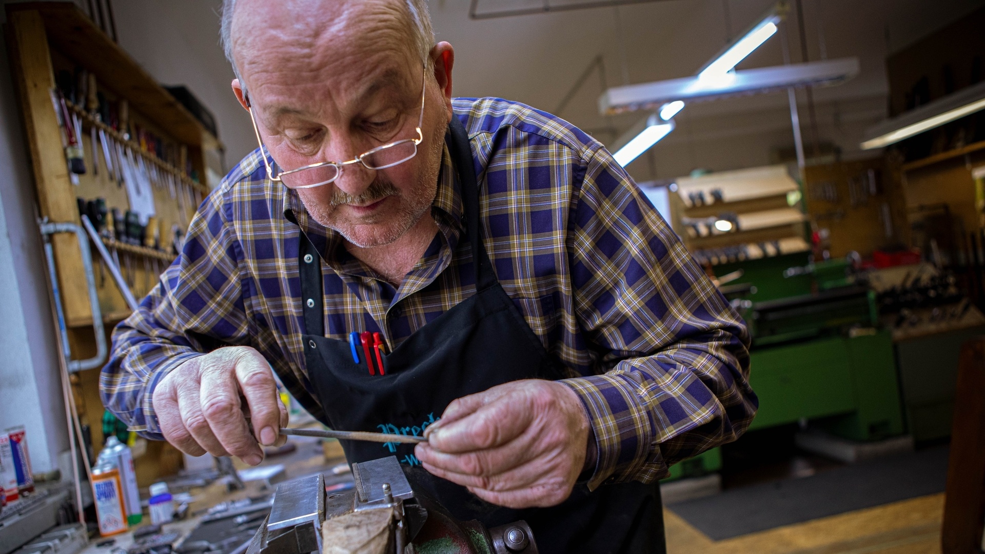 Büchsenmacher Er lässt Deutsche Meister und Könige schießen VRM