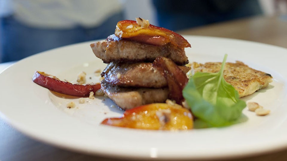 Schweinefilet mit Karamell-Äpfeln