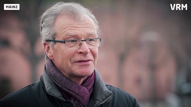 Wortpiratin rot-weiß: Interview mit Volker Baas