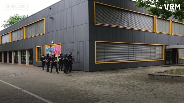 Polizeiübung unter realitätsnahen Bedingungen