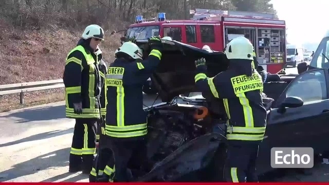 Vollsperrung nach Unfall auf A5 bei Seeheim-Jugenheim