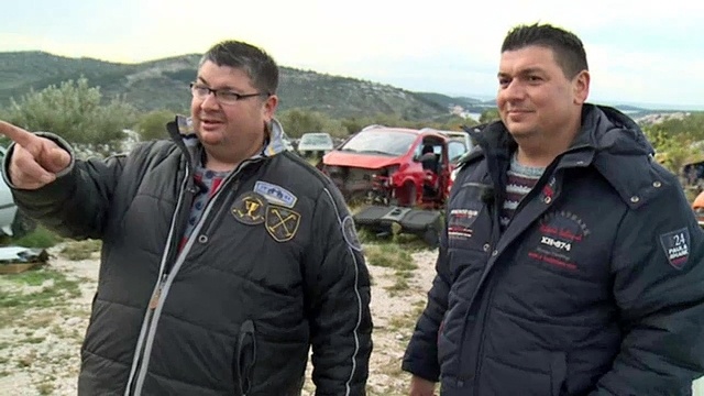 Die Autoschrauber Ivan und Zoran