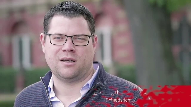 Wortpiratin rot-weiß: Zwei Herzen schlagen in der Brust von Christian Hanf