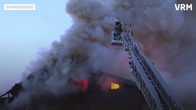 Brand eines Einfamilienhauses in Zwingenberg