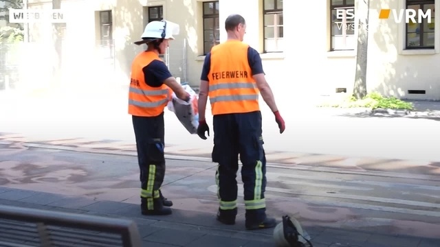 Wiesbaden: Linienbus fängt Feuer
